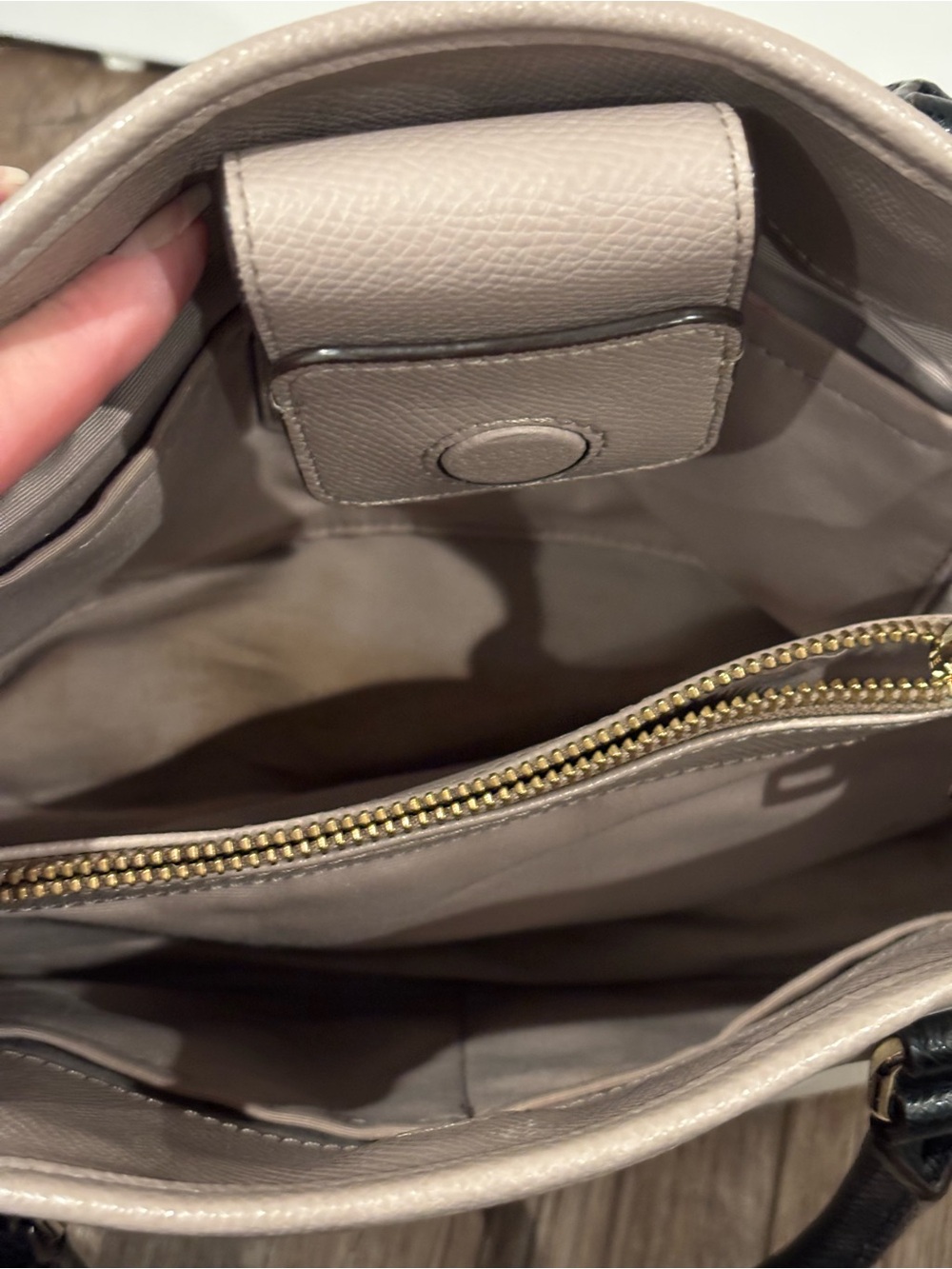 Coach colorblock leather carryall handbag - Picture 9 of 9